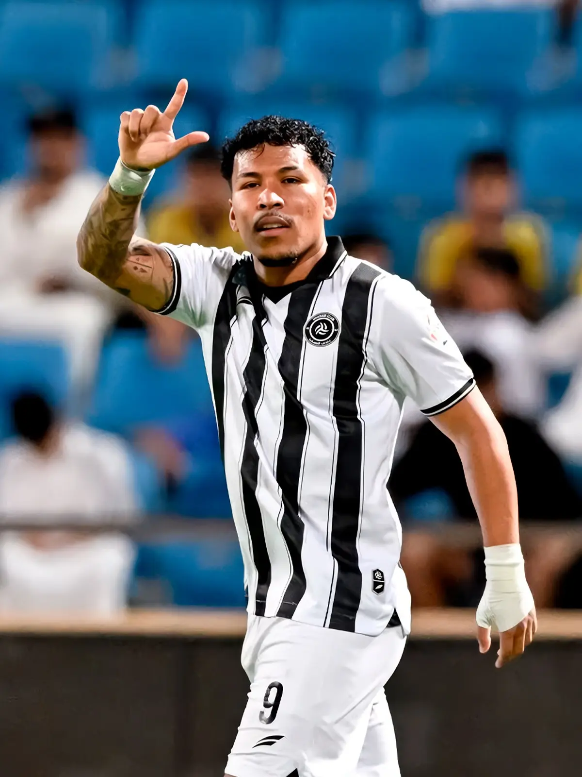 Roger Martínez, Delantero centro (diestro) — Al-Shabab FC